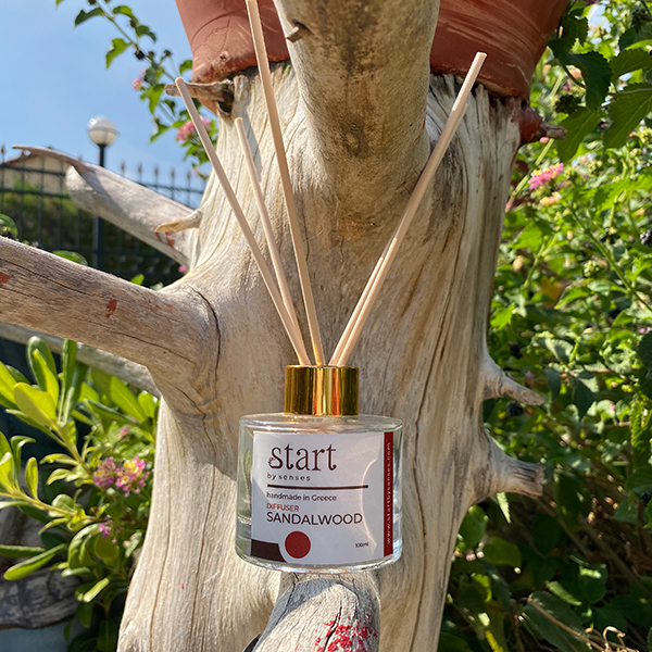 reed_diffuser_sandalwood_diafano_aromatiko_xorou_