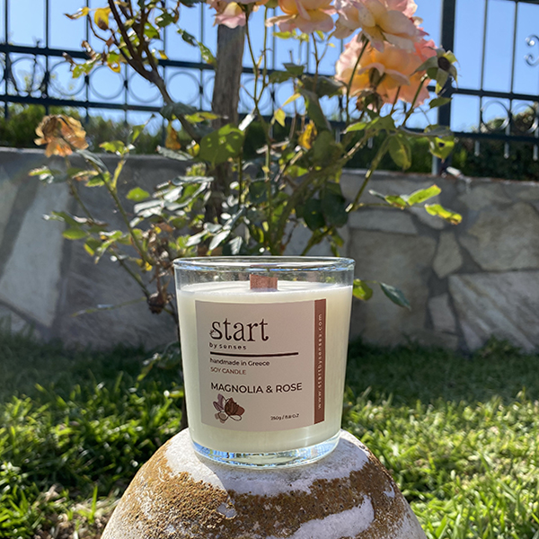 soy_candle_magnolia_rose_keri_wax