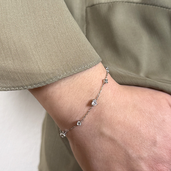 Βραχιόλι Από Ανοξείδωτο Ατσάλι, σε Ασημί Απόχρωση