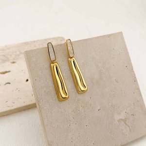 Σκουλαρίκια από Aνοξείδωτο Aτσάλι σε Xρυσή Aπόχρωση