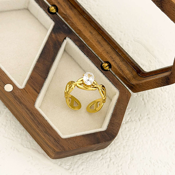 Δαχτυλίδι Από Ανοξείδωτο Ατσάλι Σε Χρυσή Απόχρωση